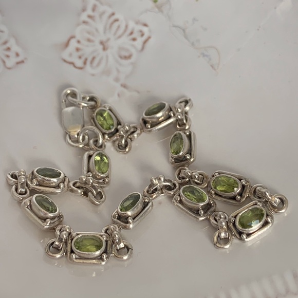 Peridot Links Bracelet 925SS - Picture 2 of 12